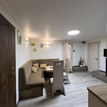 Kubu Ground Floor Rooms Klaipėda Eksteriør bilde