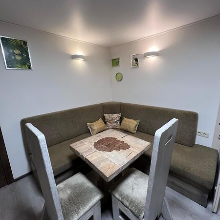Kubu Ground Floor Rooms Klaipėda Eksteriør bilde