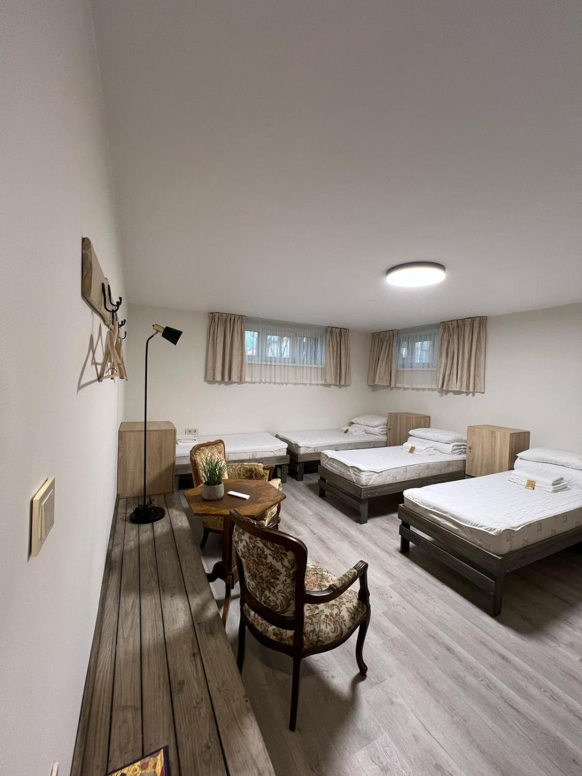 Kubu Ground Floor Rooms Klaipėda Eksteriør bilde